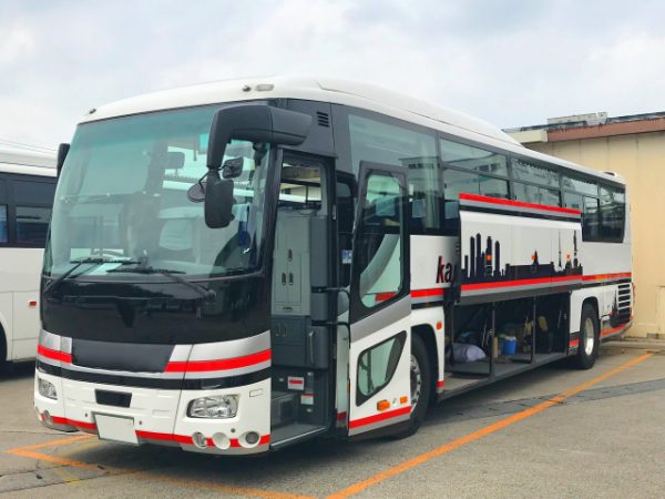 バス